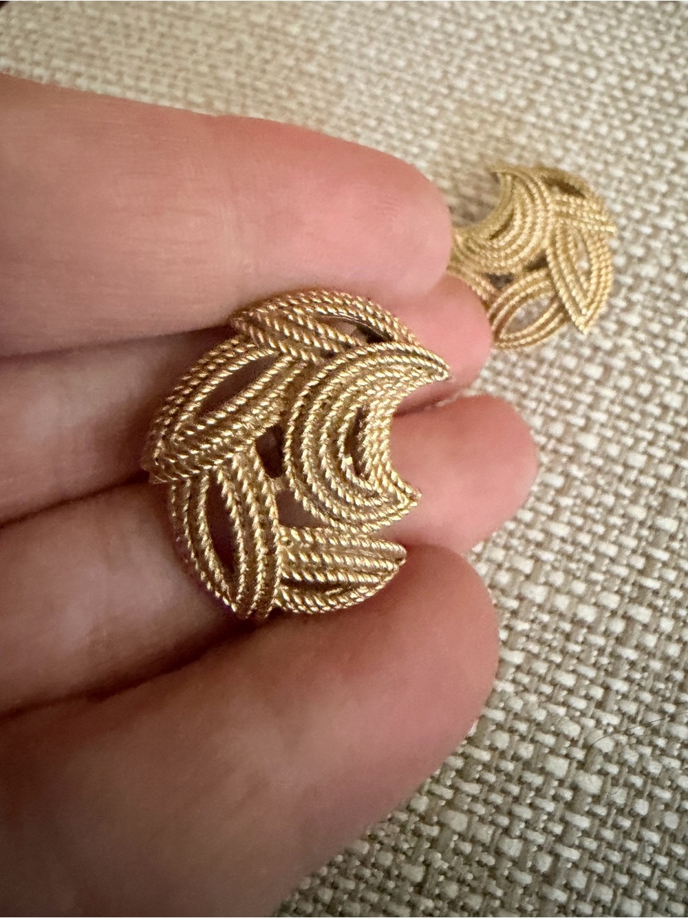 Vintage 1960s Crown Trifari gold tone textured swirl crescent clip-on earrings - Picture 2 of 5